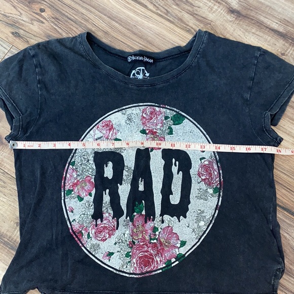 RAD tee - Picture 2 of 9
